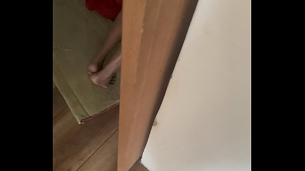 Se eu pedisse para pegar o carregador e visse minha gata assim, o que faria?