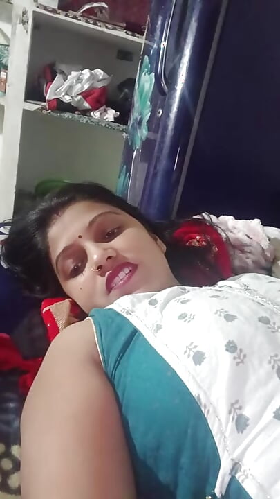 Desi girl first time  video part 1