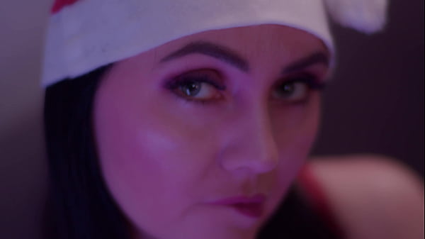 Naughty wench pegging her man’s and gets cumshot.