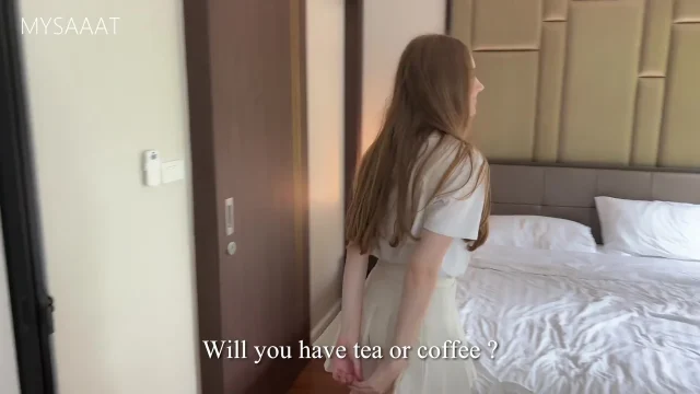 Met a girl on vacation and fucked her in his hotel room