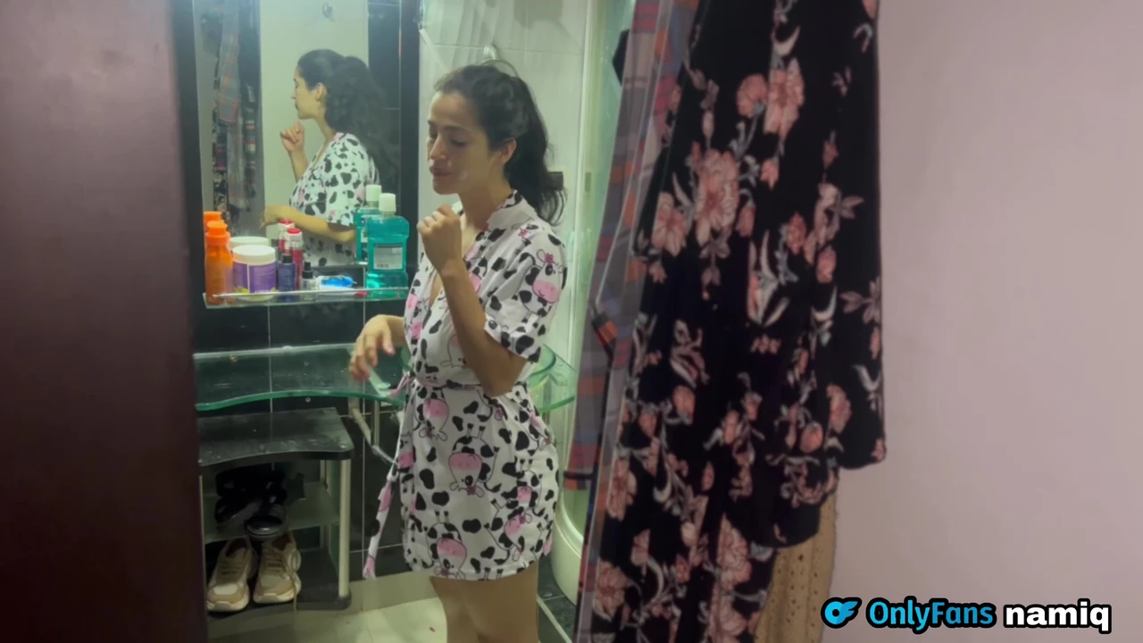 Stepsister gets facial cumshot through a hole in the sink!