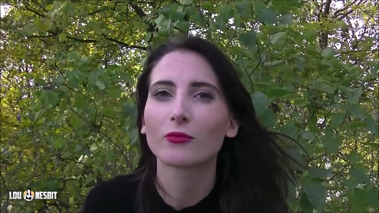 Cuckold licks cum from a stranger